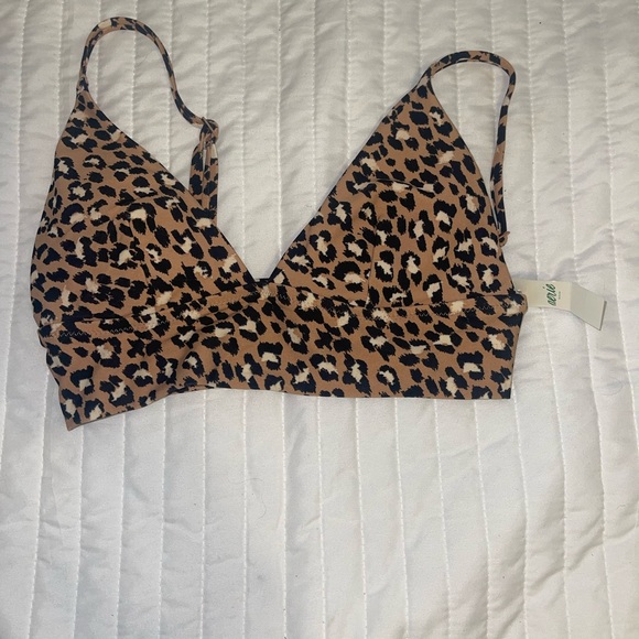 aerie Other - Aerie Leopard Bikini Swim Top